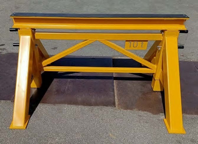 Cavalletto industriale in acciaio giallo certificato CE con portata 10 tonnellate e piano in gomma antiscivolo
